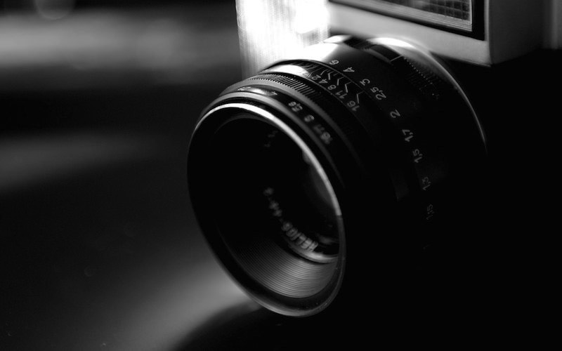 Alt image