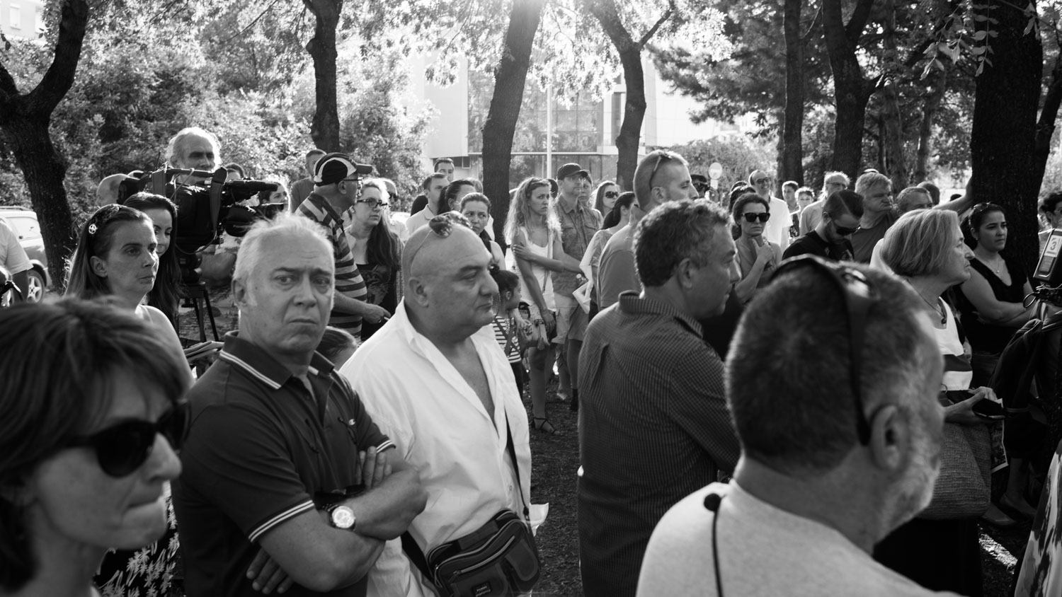 Протест срещу небостъргачът на НИКМИ